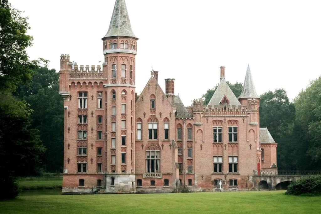 Castle Ten Berghe Chateau